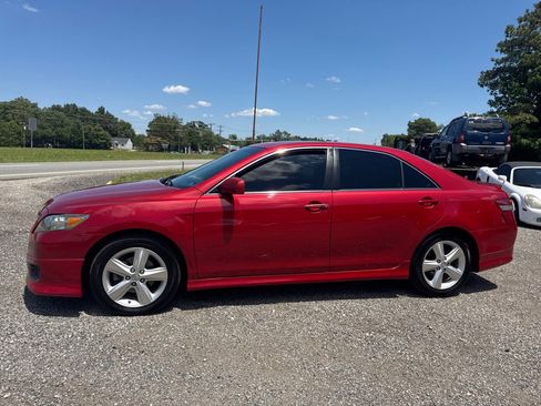 Used 2011 Toyota Camry SE w/ SE/XLE Extra-Value Pkg FWD image 5