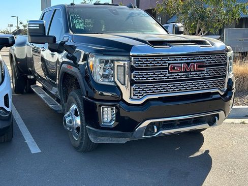 Used 2020 GMC Sierra 3500 Denali w/ Denali Ultimate Package image 2