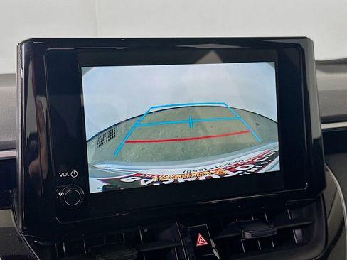 Used 2025 Toyota Corolla LE image 10