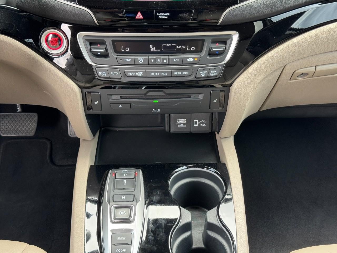 Used 2020 Honda Pilot Touring image 17