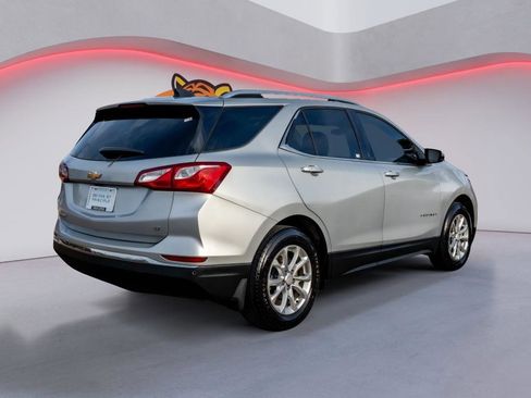 Used 2018 Chevrolet Equinox LT w/ Sun & Infotainment Package image 5