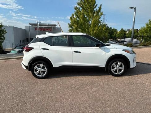 Used 2023 Nissan Kicks S FWD image 11