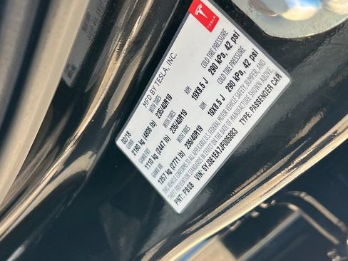 Used 2018 Tesla Model 3 Mid Range RWD image 31