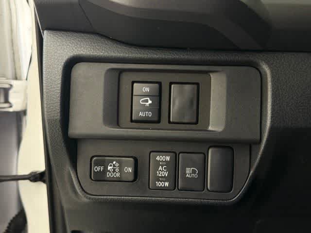 Used 2019 Toyota Tacoma TRD Off-Road AWD/4WD image 28