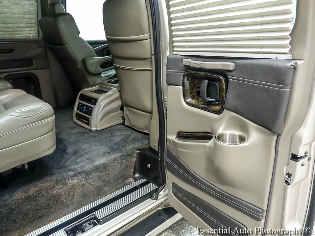 Used 2023 Chevrolet Express 2500 RWD image 19