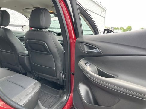 Used 2023 Buick Encore GX Select w/ Sport Touring Package AWD/4WD image 33