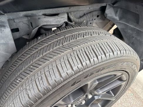 Used 2023 RAM 1500 Laramie image 6