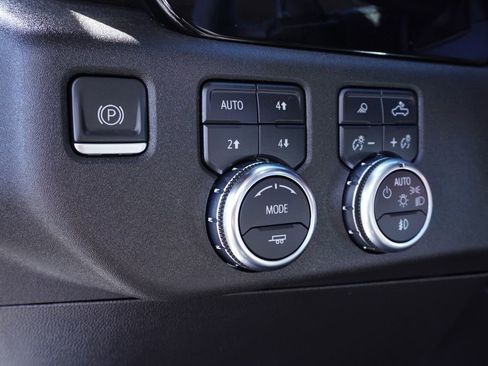 Certified 2022 GMC Sierra 1500 SLT w/ SLT Premium Plus Package image 19