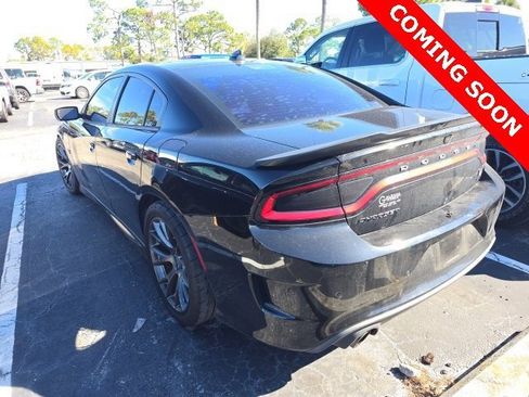 Certified 2019 Dodge Charger Scat Pack w/ Plus Group image 4