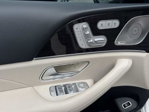 Used 2022 Mercedes-Benz GLS 580 4MATIC image 22