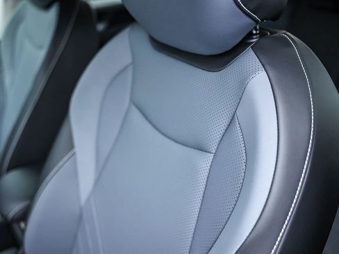 New 2026 Volkswagen Tiguan SE image 38