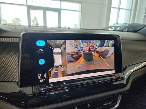 New 2026 Volkswagen Atlas Cross Sport SEL Premium R-Line image 18