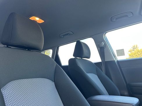 Used 2024 Kia Soul LX w/ Option Group 015 image 19