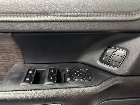 Used 2021 Ford Expedition Max Limited RWD image 27