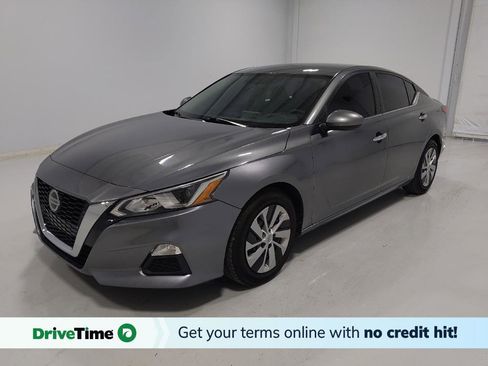 Used 2019 Nissan Altima 2.5 S image 1