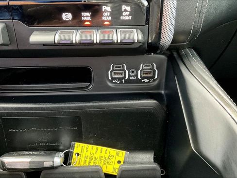 Used 2021 RAM 2500 Limited AWD/4WD image 25