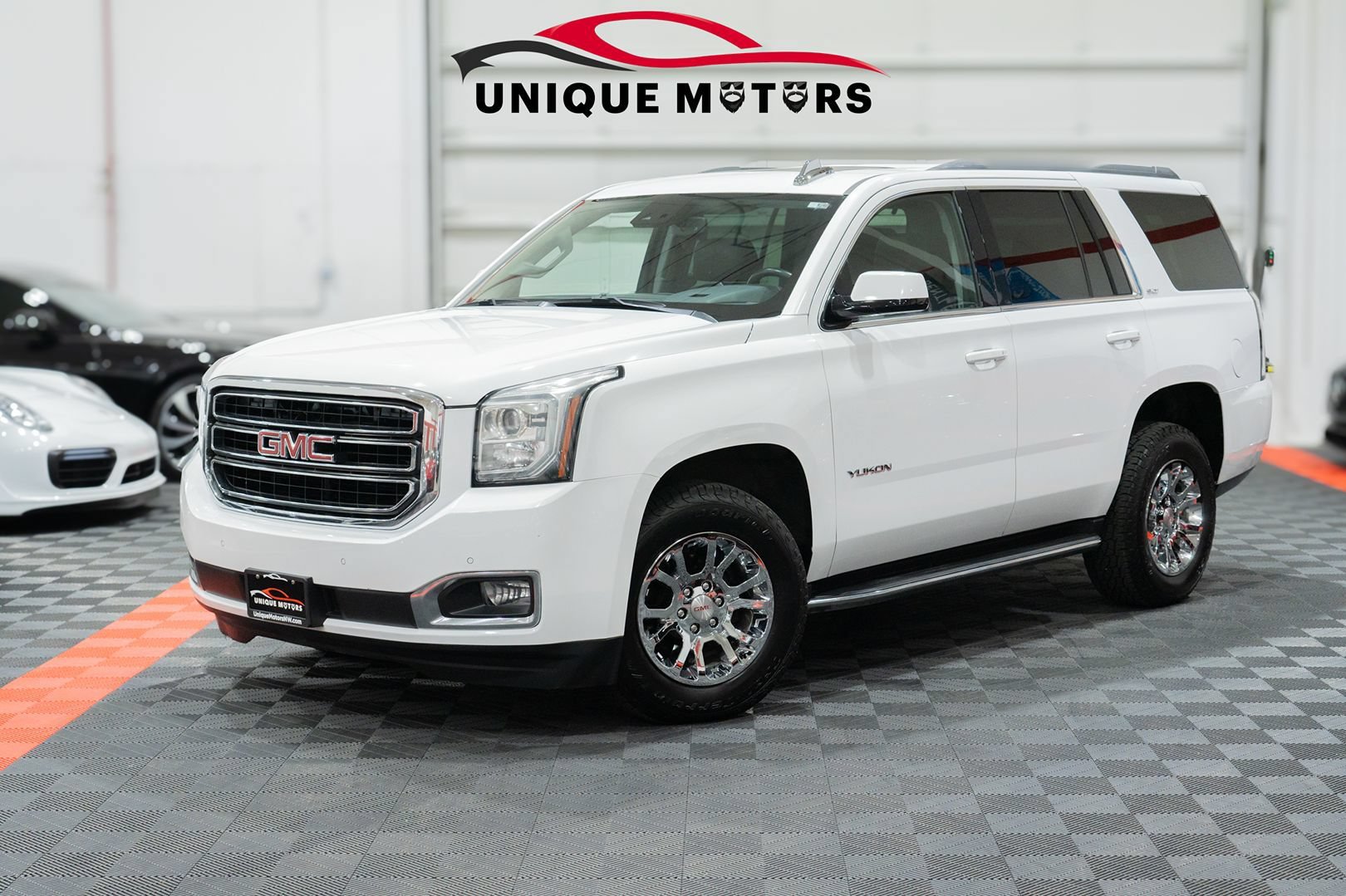 Used 2020 GMC Yukon SLT AWD/4WD image 1