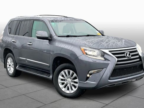 Used 2016 Lexus GX 460 image 2