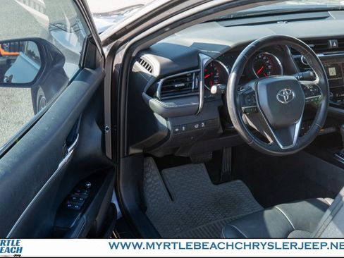 Used 2020 Toyota Camry XSE image 15