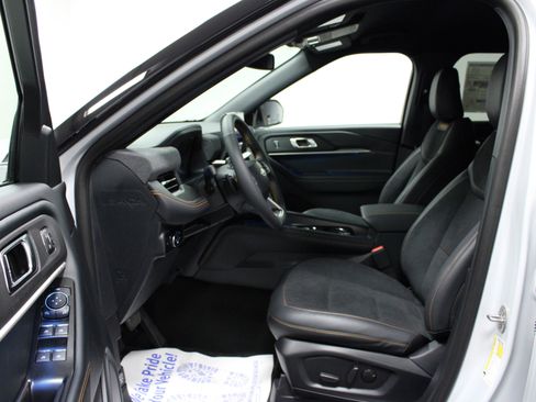 New 2026 Ford Explorer Tremor w/ Tremor Convenience Package image 12