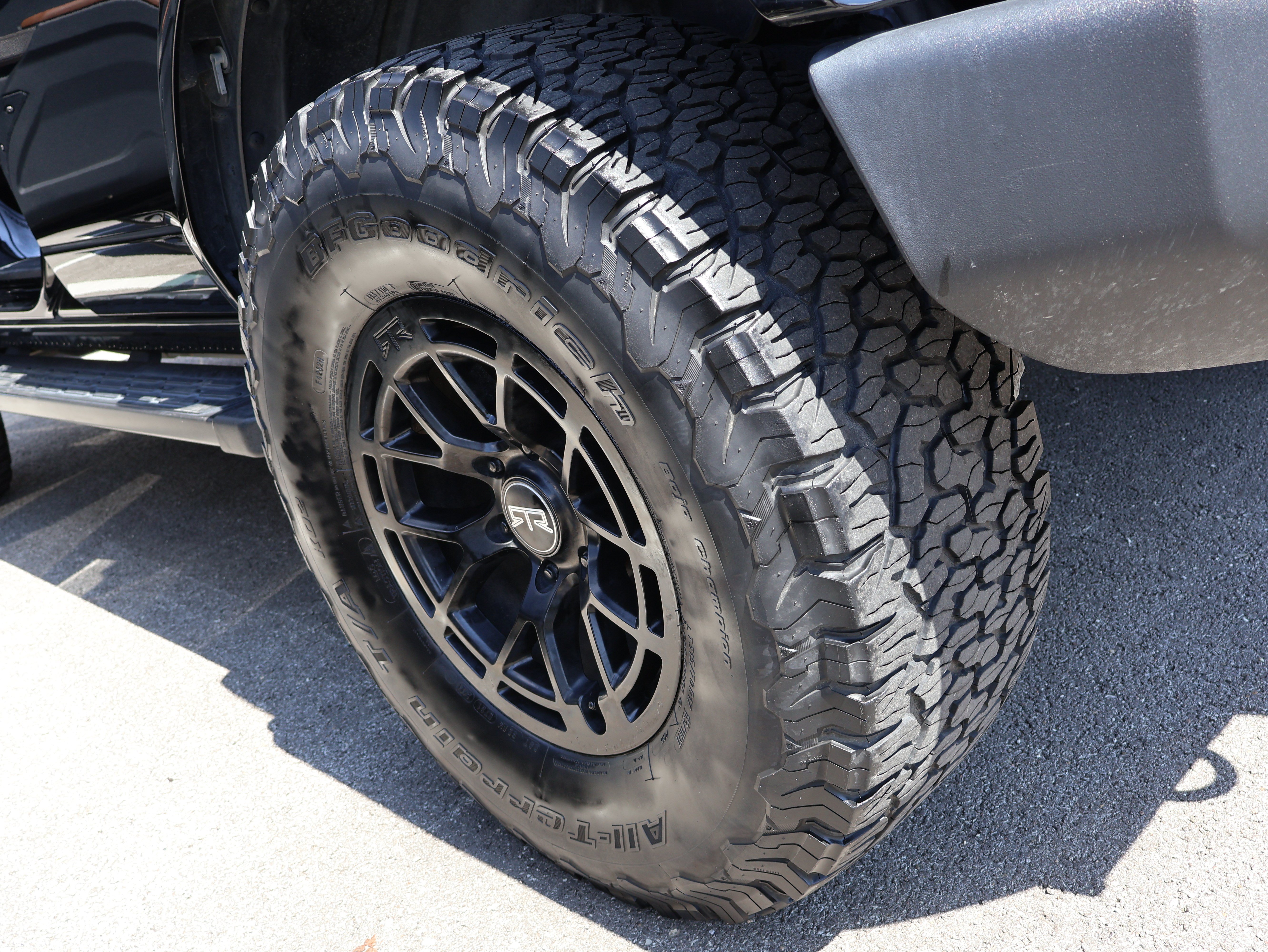 Used 2021 Ford Bronco Outer Banks AWD/4WD image 38