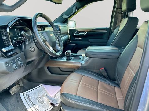 Used 2023 Chevrolet Silverado 1500 High Country w/ High Country Premium Package AWD/4WD image 24
