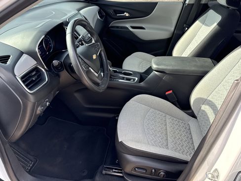 Used 2022 Chevrolet Equinox LT image 10