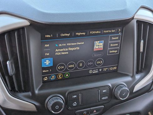 Used 2024 GMC Terrain Denali w/ Black Diamond Edition image 27