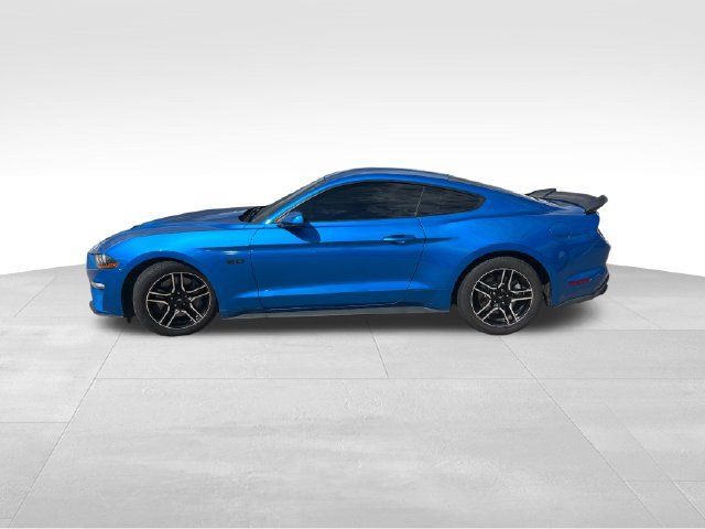 Used 2019 Ford Mustang GT RWD image 3