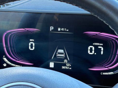 Used 2024 Kia Sportage EX image 13