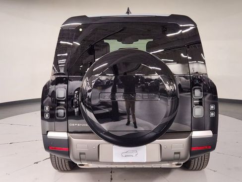 New 2026 Land Rover Defender 130 S image 10