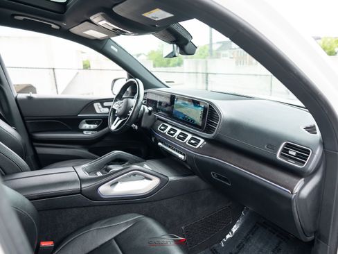 Used 2021 Mercedes-Benz GLS 450 4MATIC image 15