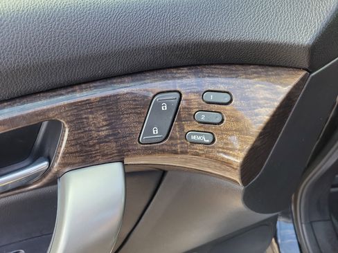 Used 2013 Acura MDX w/ Technology & Entertainment image 25