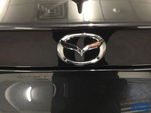 Used 2018 MAZDA MX-5 Miata RF Grand Touring image 24