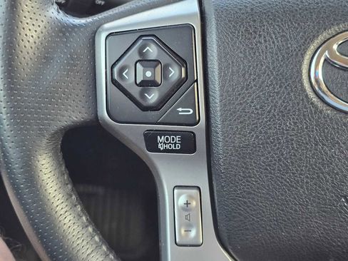 Certified 2019 Toyota 4Runner SR5 AWD/4WD image 31