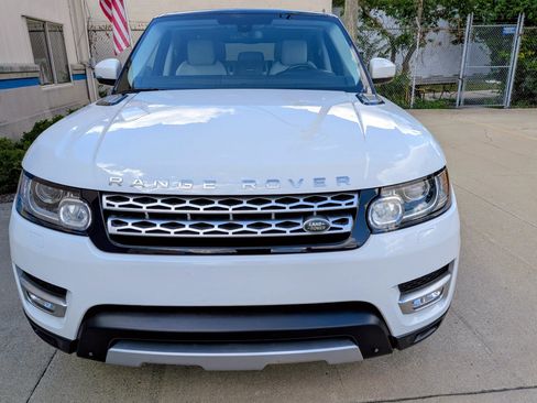 Used 2015 Land Rover Range Rover Sport HSE AWD/4WD image 2
