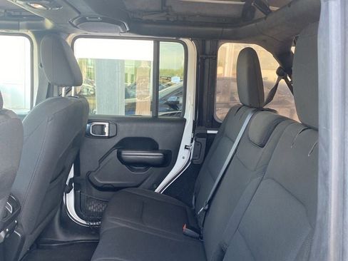 Used 2018 Jeep Wrangler Unlimited Sport S AWD/4WD image 6