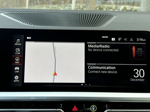 Used 2023 BMW 430i xDrive Convertible w/ M Sport Package image 32