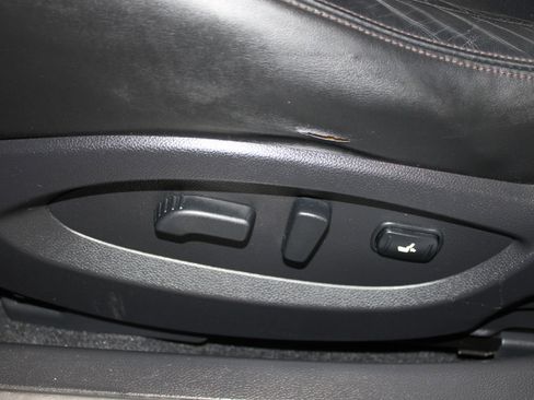 Used 2013 INFINITI FX37 2WD w/ Premium Pkg image 9