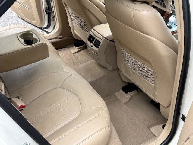 Used 2012 Cadillac CTS Luxury RWD image 8