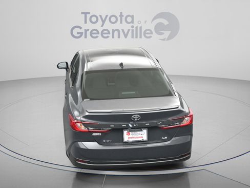 Used 2025 Toyota Camry LE FWD image 11