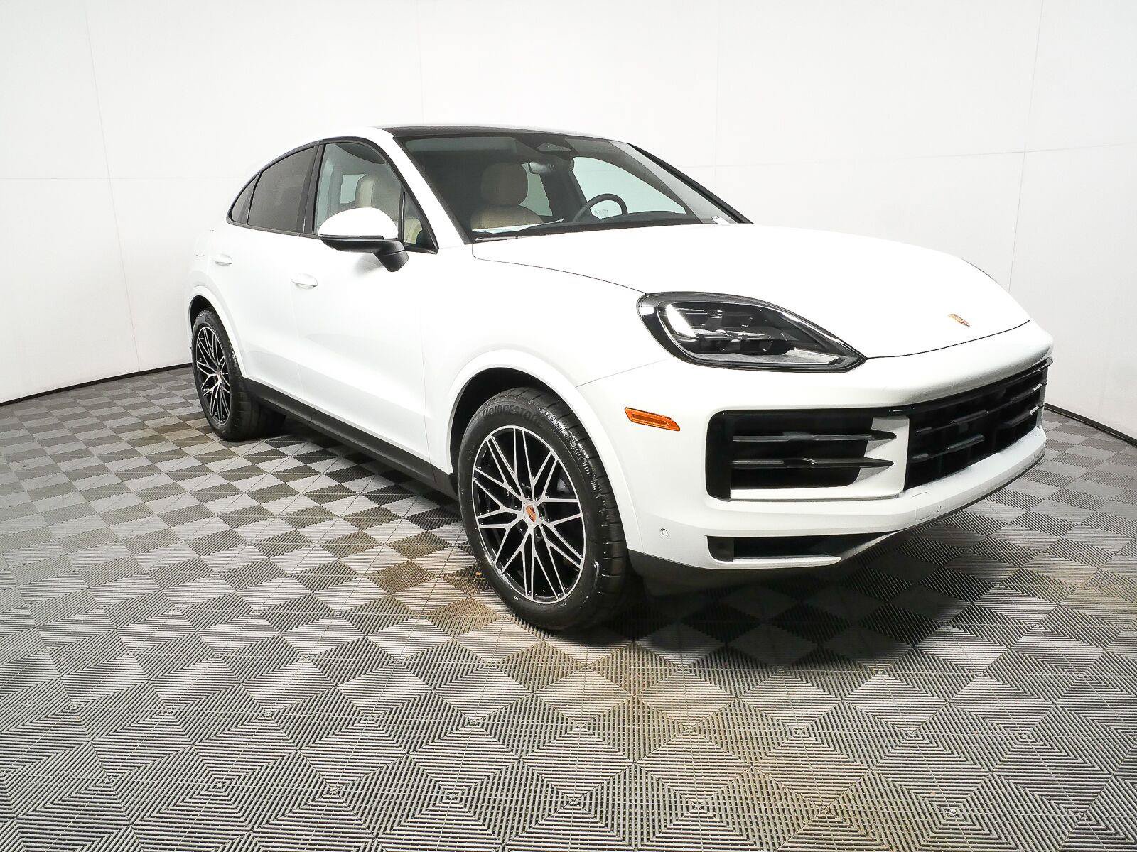 New 2026 Porsche Cayenne Coupe AWD/4WD image 28