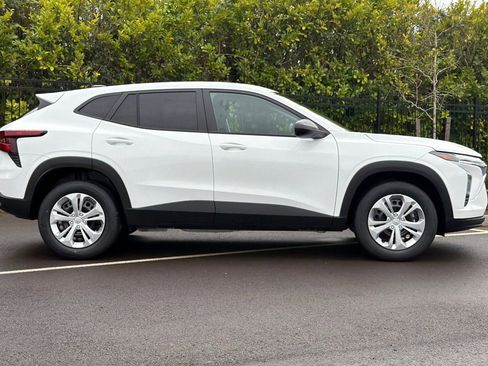 New 2026 Chevrolet Trax LS image 4