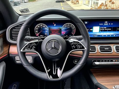 Used 2026 Mercedes-Benz GLE 350 4MATIC image 5