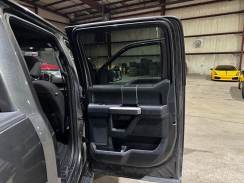 Used 2019 Ford F150 XLT w/ Equipment Group 302A Luxury image 9