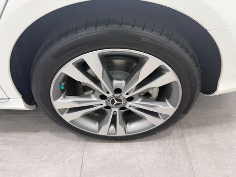 Used 2019 Mercedes-Benz C 300 4MATIC Sedan image 6