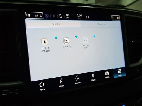 Used 2024 Chrysler Pacifica Touring-L image 28