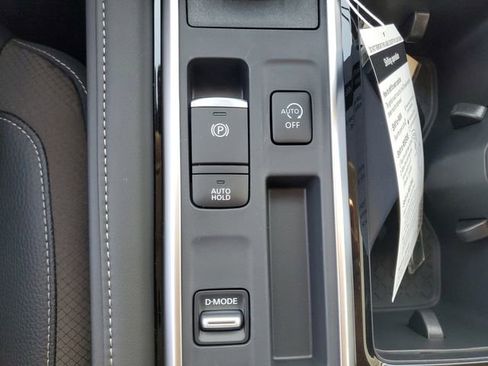 New 2025 Nissan Pathfinder SL image 20