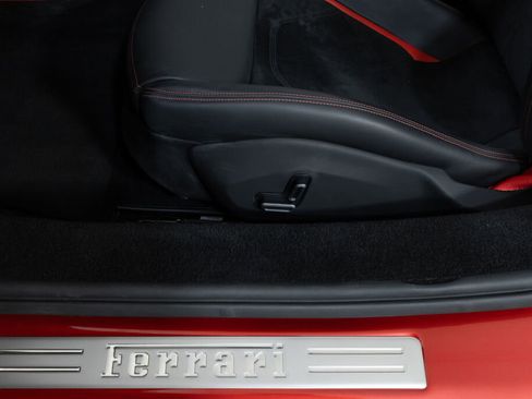 Used 2024 Ferrari 296 GTS image 30