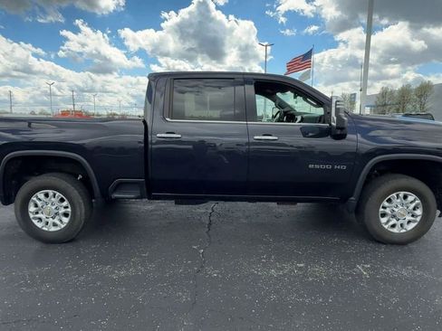 Used 2024 Chevrolet Silverado 2500 LTZ AWD/4WD image 9